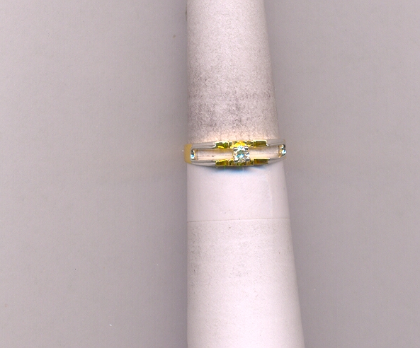 DIAMOND RING