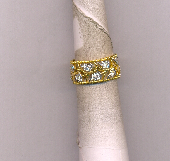 DIAMOND RING