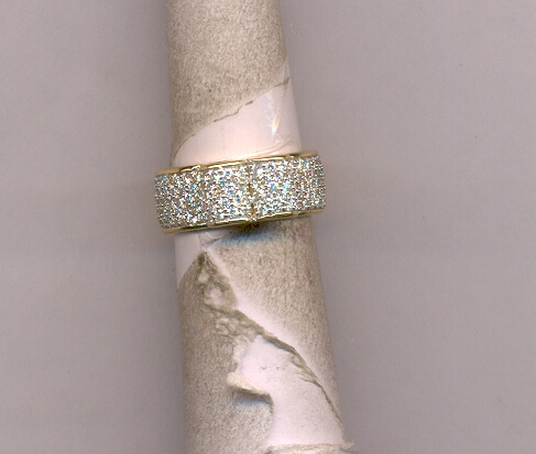 DIAMOND RING