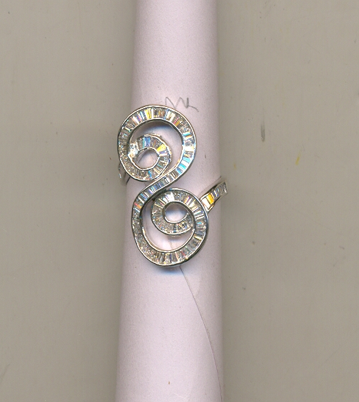 DIAMOND RING LADIES