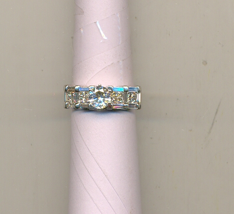 DIAMOND RING LADIES FANCY