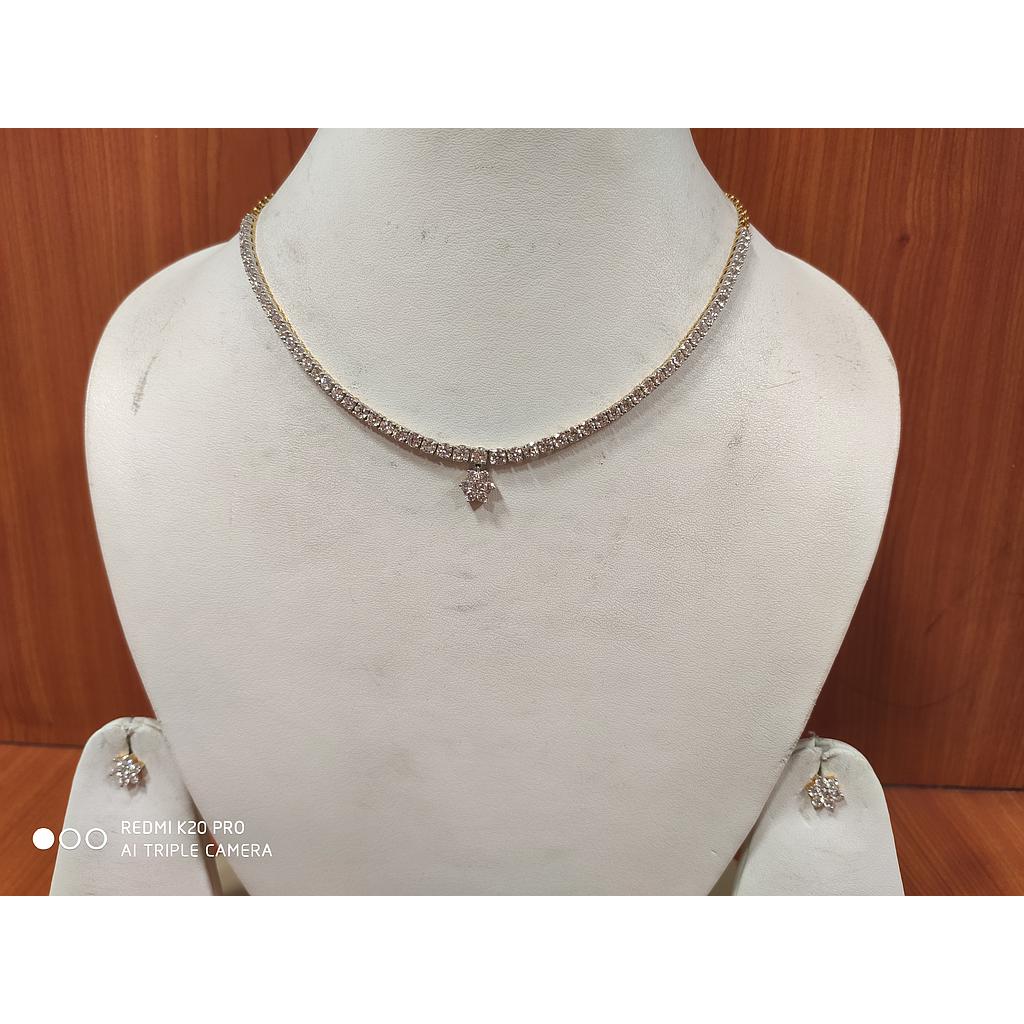 DIAMOND SET PENDENT