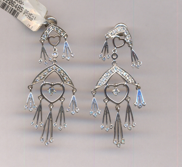 DIAMOND EARHANGING