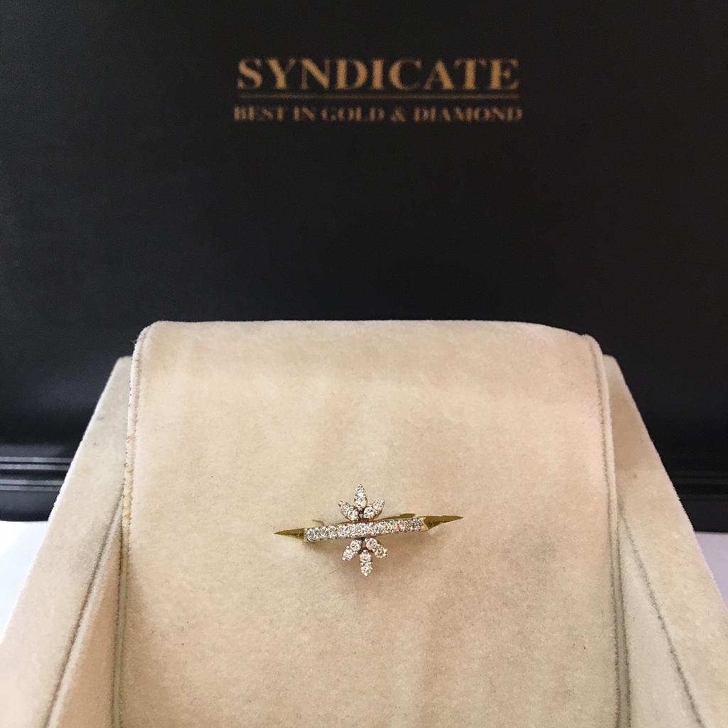 DIAMOND RING