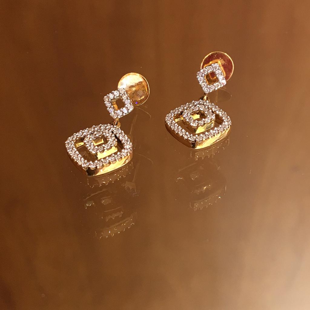 DIAMOND TOP