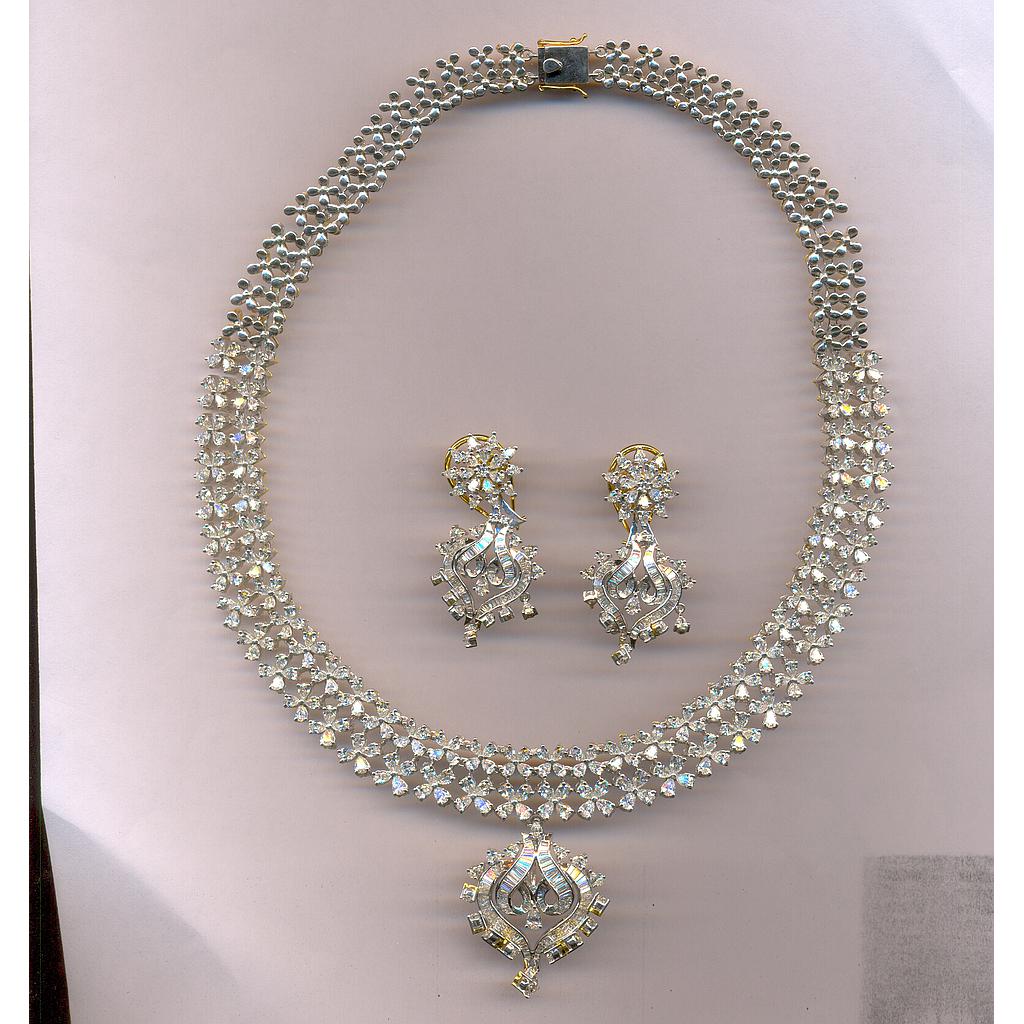 DIAMOND SET
