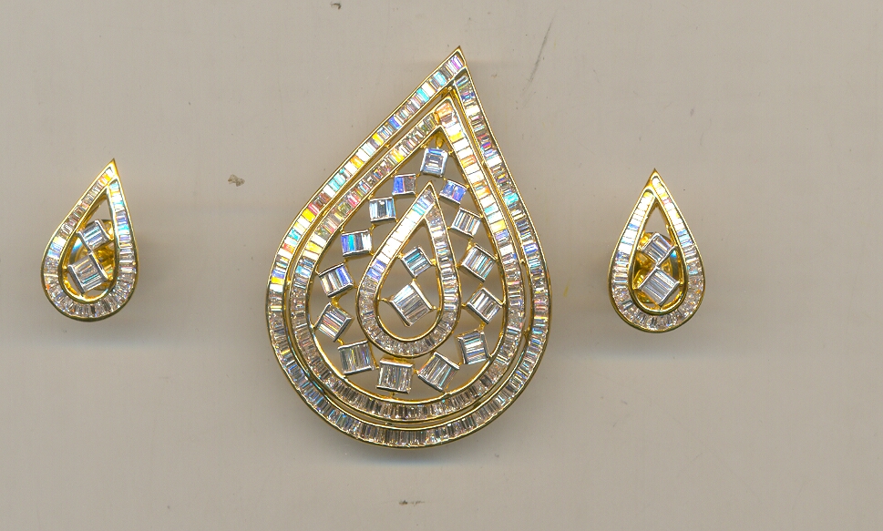 DIAMOND SET
