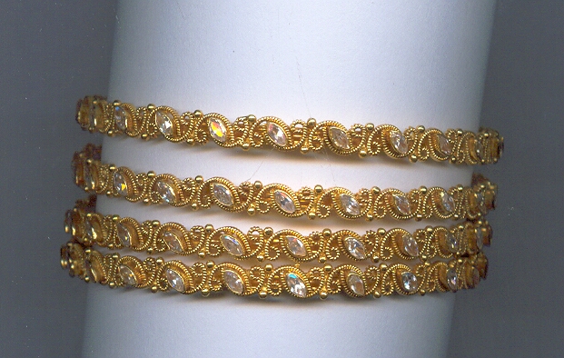 DIAMOND SET PENDENT DESIGNER