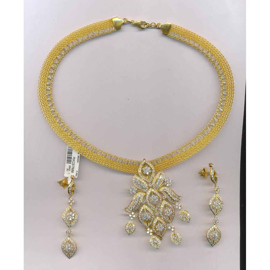 DIAMOND SET PENDENT FANCY