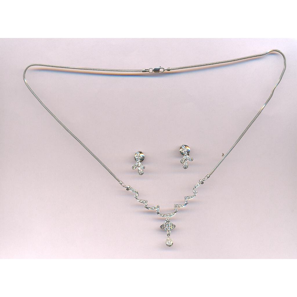 DIAMOND SET PENDENT FANCY
