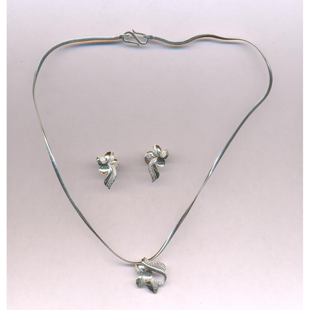 DIAMOND SET PENDENT FANCY