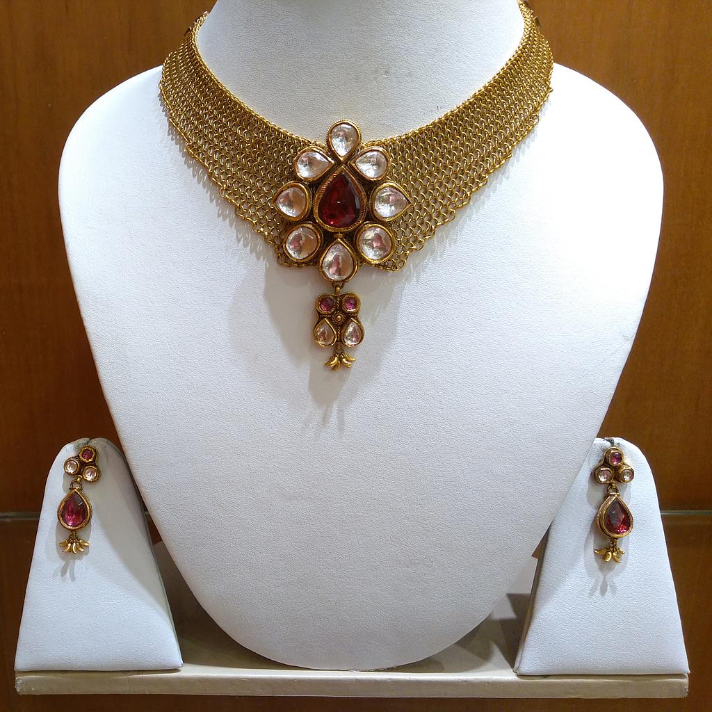 GOLD HALF SET ROUND KUNDAN EXCLUSIVE