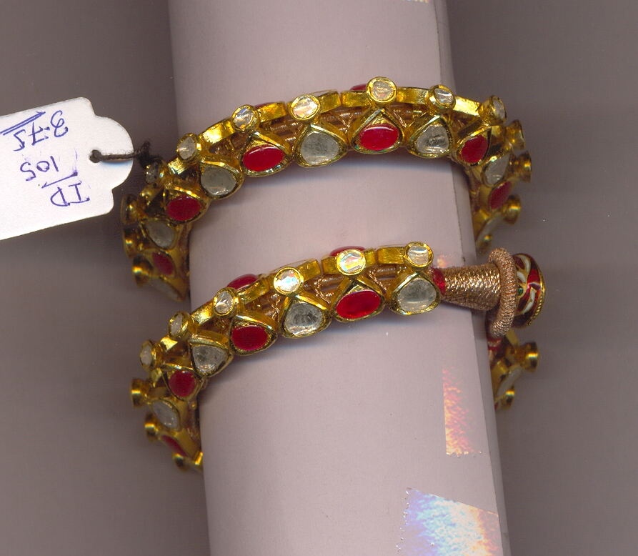 DIAMOND BANGLE JADAU