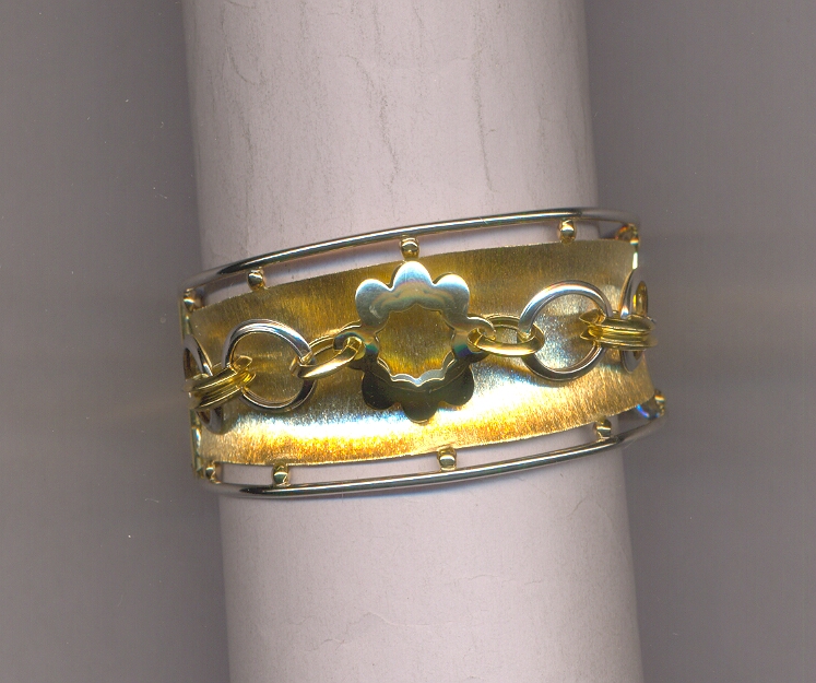 GOLD BANGLE IMPORTED EXCLUSIVE