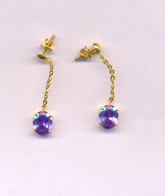 GOLD HANGING