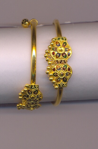 GOLD BANGLE BABY