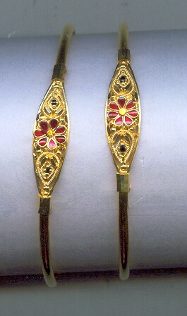 GOLD BANGLE BABY
