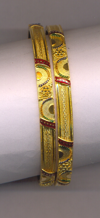 GOLD BANGLE