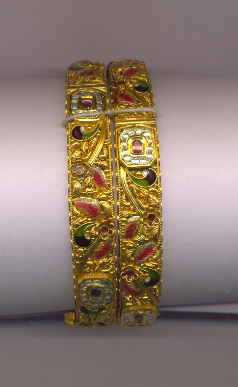 GOLD BANGLE ANTIQUE EXCLUSIVE