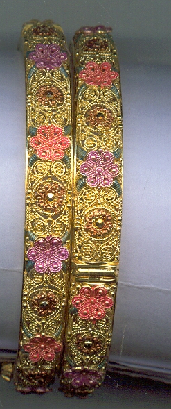 GOLD BANGLE ANTIQUE EXCLUSIVE