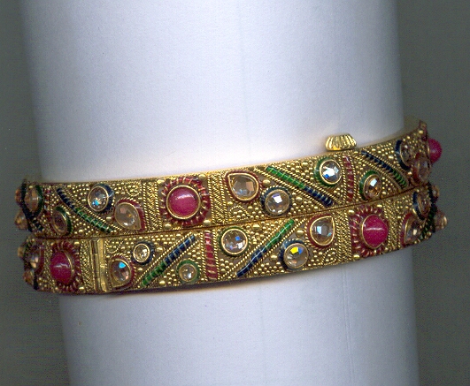 GOLD BANGLE ANTIQUE EXCLUSIVE