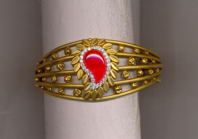 GOLD BANGLE ANTIQUE EXCLUSIVE