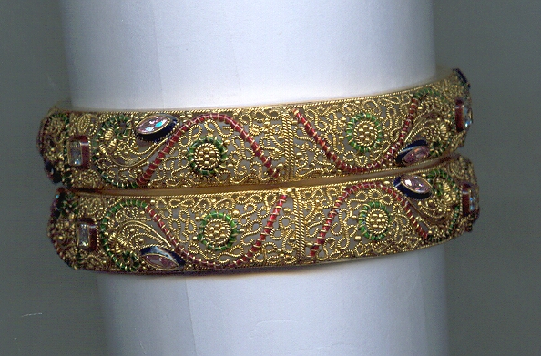 GOLD BANGLE ANTIQUE EXCLUSIVE