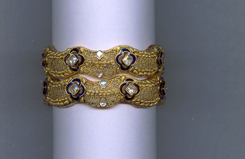 GOLD BANGLE ANTIQUE EXCLUSIVE