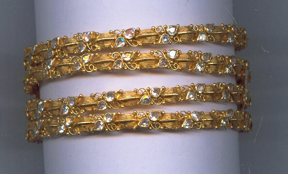 GOLD BANGLE ANTIQUE EXCLUSIVE