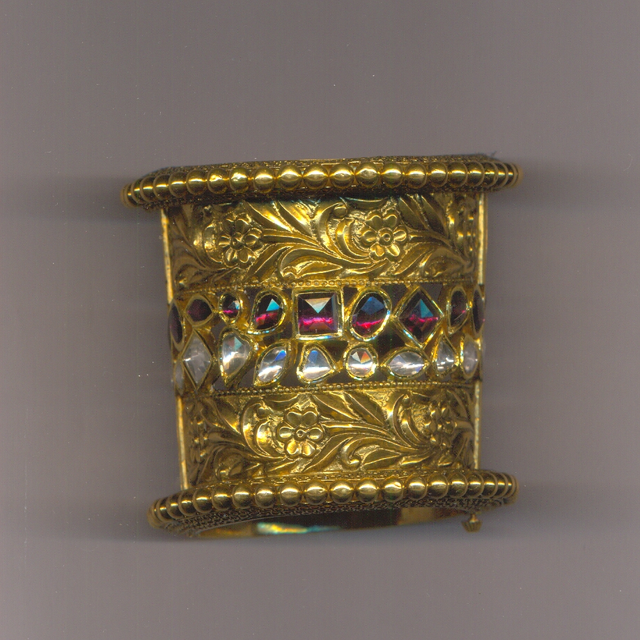 GOLD BANGLE ANTIQUE EXCLUSIVE