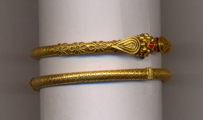 GOLD BANGLE ANTIQUE EXCLUSIVE