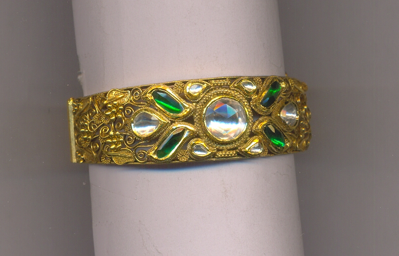 GOLD BANGLE ANTIQUE EXCLUSIVE
