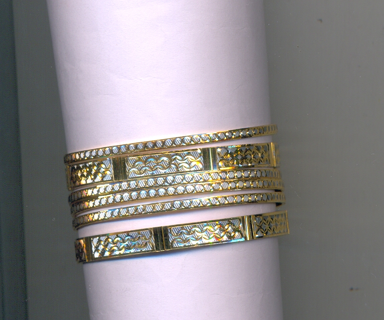 GOLD BANGLE ANTIQUE GENERAL