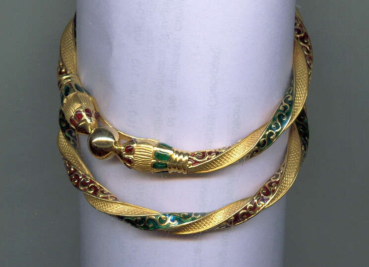 GOLD BANGLE DESIGNER EXCLUSIVE