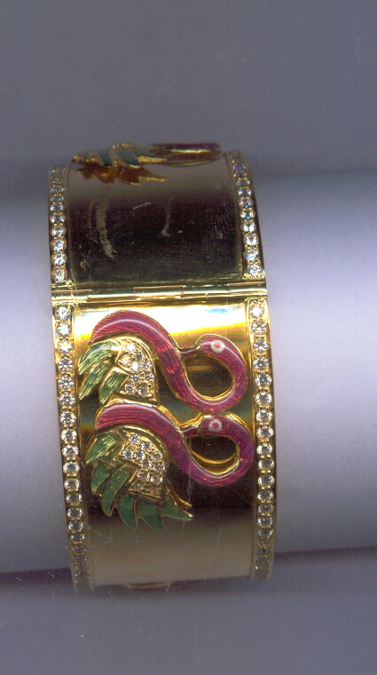 GOLD BANGLE DESIGNER EXCLUSIVE
