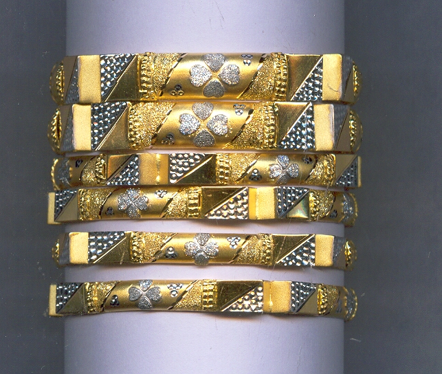 GOLD BANGLE DESIGNER GENERAL