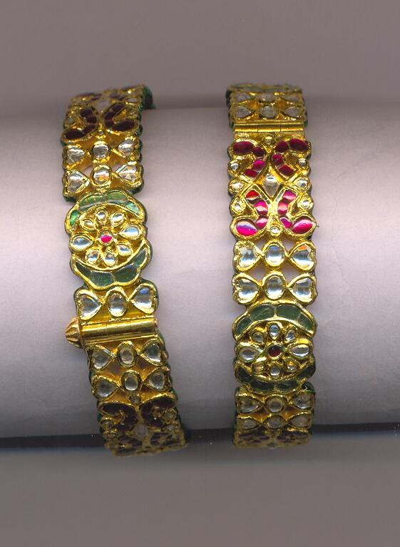GOLD BANGLE KUNDAN