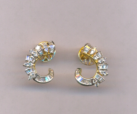 DIAMOND EARRING
