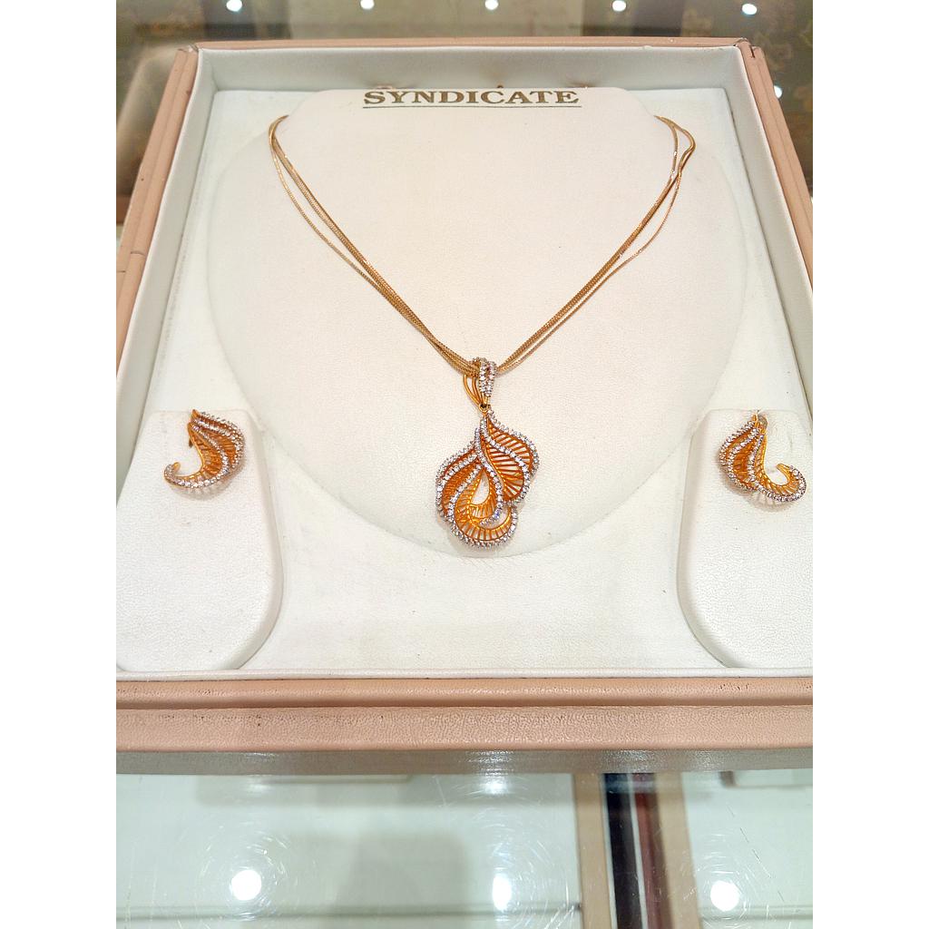 DIAMOND HALF SET PENDENT DESIGNER