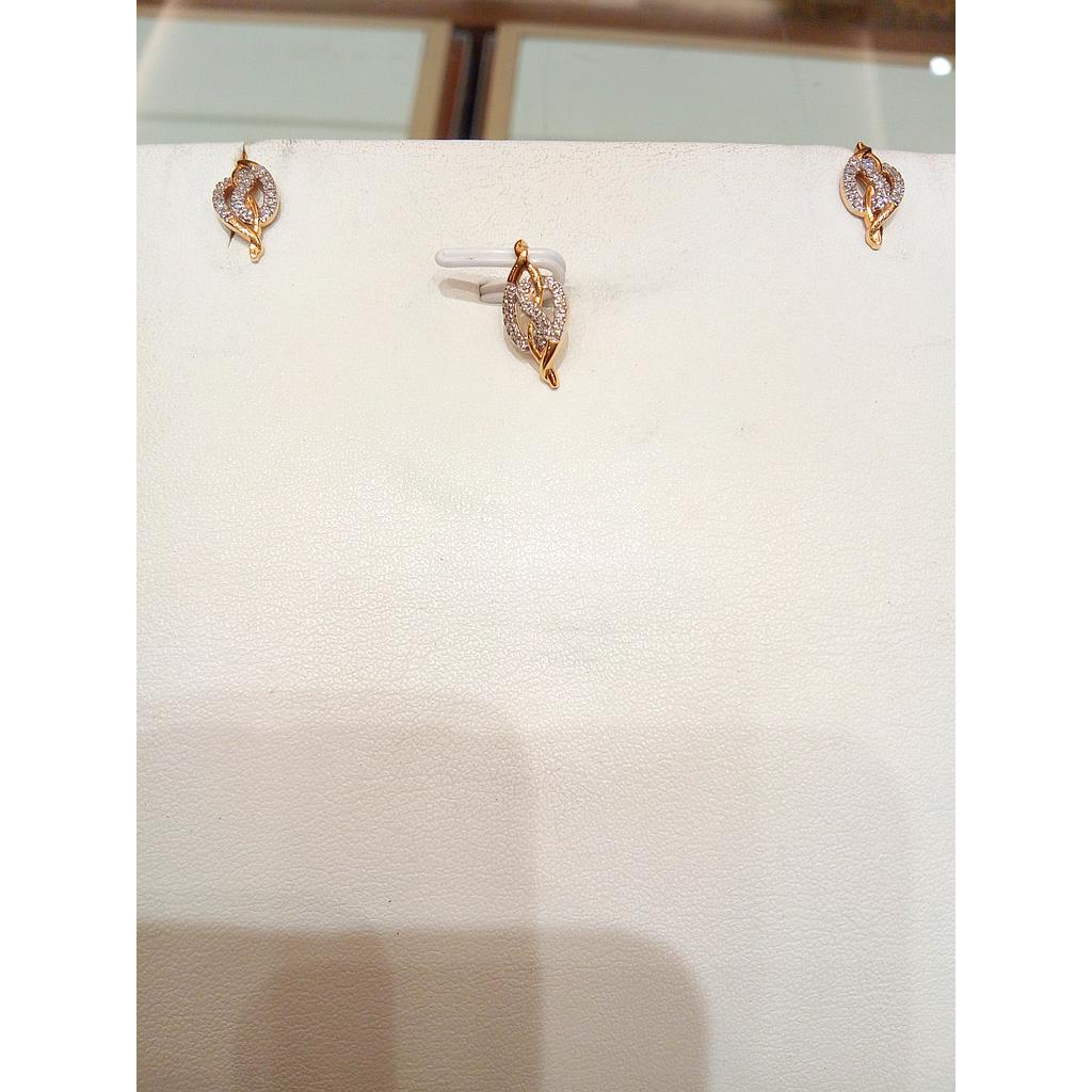 DIAMOND HALF SET PENDENT FANCY
