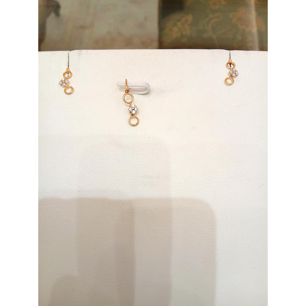 DIAMOND HALF SET PENDENT FANCY