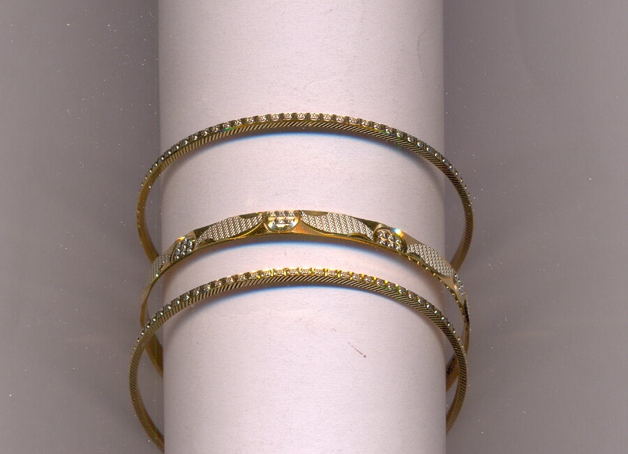 GOLD BANGLE MACHINE CUTTING FANCY