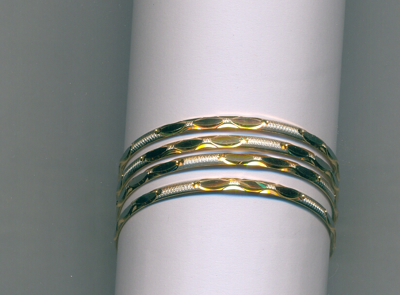GOLD BANGLE MACHINE CUTTING FANCY