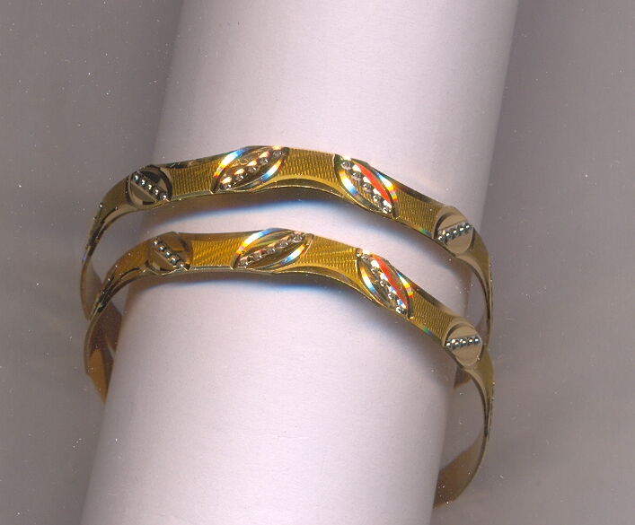 GOLD BANGLE MACHINE CUTTING FANCY