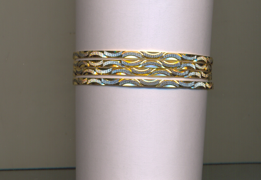 GOLD BANGLE MACHINE CUTTING FANCY