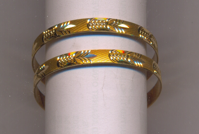 GOLD BANGLE MACHINE CUTTING FANCY