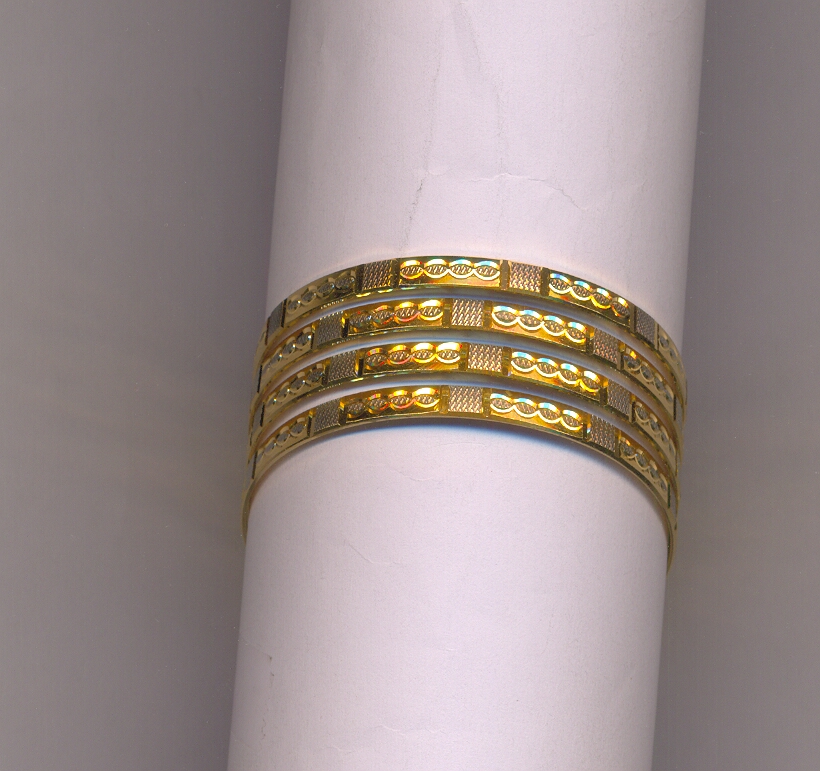 GOLD BANGLE MACHINE CUTTING FANCY