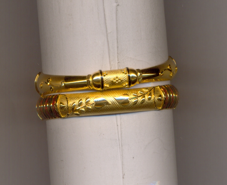 GOLD BANGLE PLAIN EXCLUSIVE