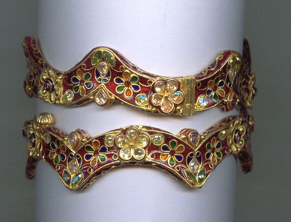 GOLD BANGLE PLAIN EXCLUSIVE