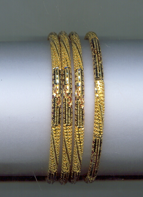 GOLD BANGLE PLAIN EXCLUSIVE